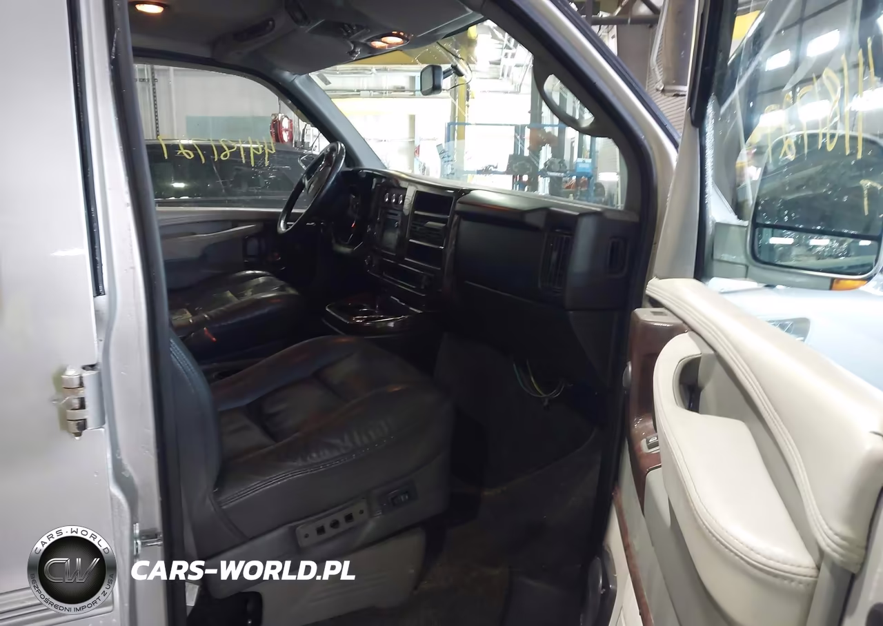 2010 GMC Savana 1500 Upfitter VIN:1GDUHEB47A1118111 - 5