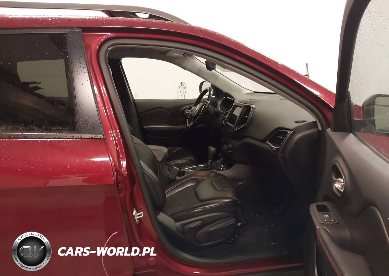 2020 Jeep Cherokee Trailhawk 4X4 VIN:1C4PJMBX4LD589984 - 5