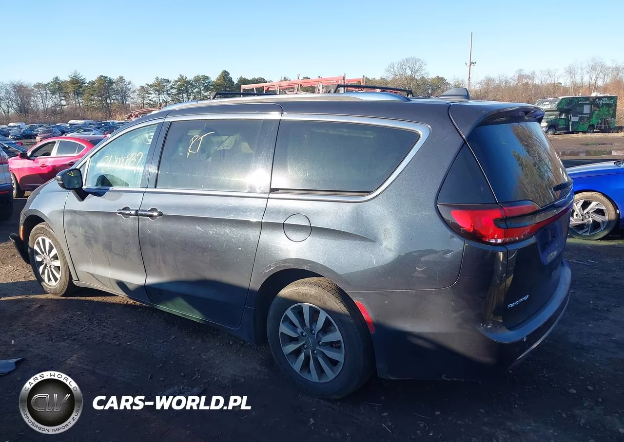2021 Chrysler Pacifica Touring L VIN:2C4RC1BG5MR527347 - 13