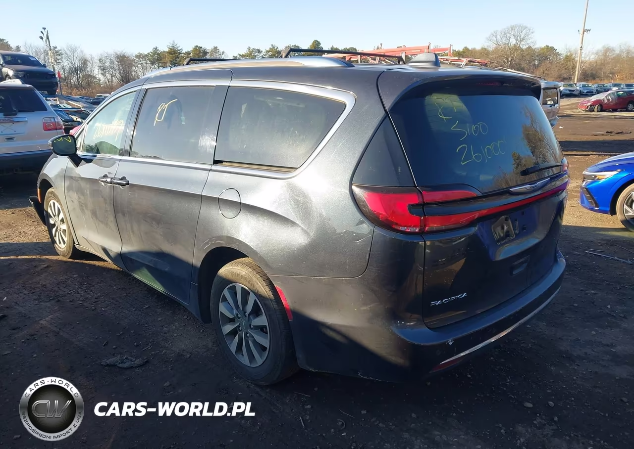 2021 Chrysler Pacifica Touring L VIN:2C4RC1BG5MR527347 - 3