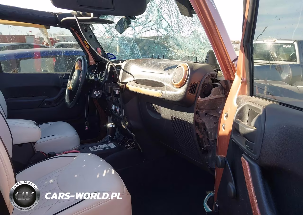 2013 Jeep Wrangler Unlimited Sport VIN:1C4BJWDG9DL646013 - 5
