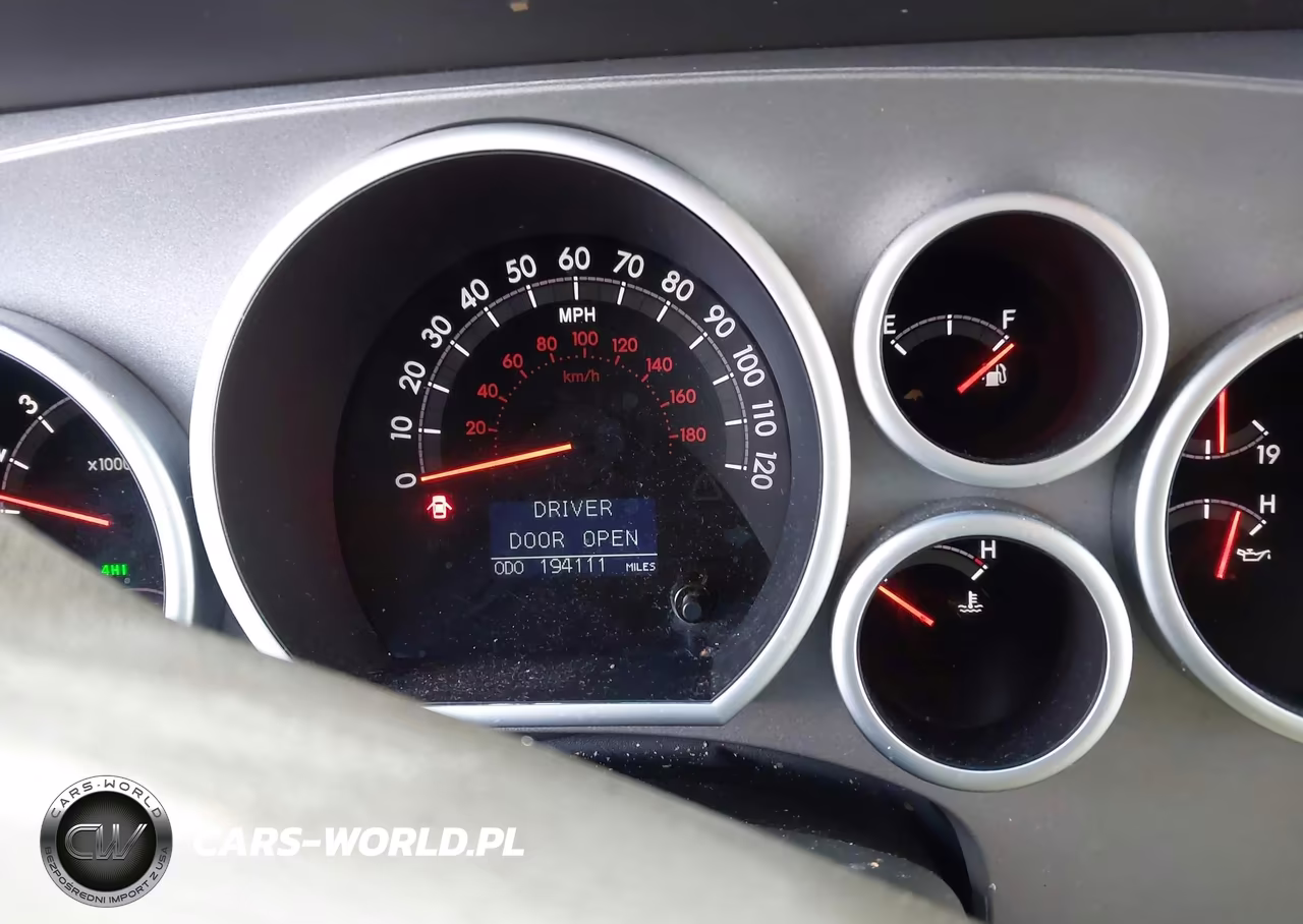 2011 Toyota Sequoia Platinum 5.7L V8 VIN:5TDDY5G15BS045098 - 7