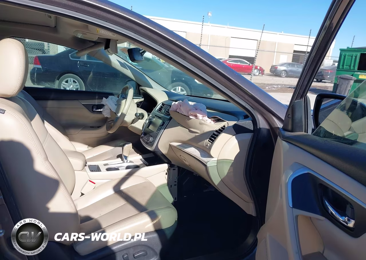 2017 Nissan Altima 2.5 VIN:1N4AL3AP0HC174594 - 5