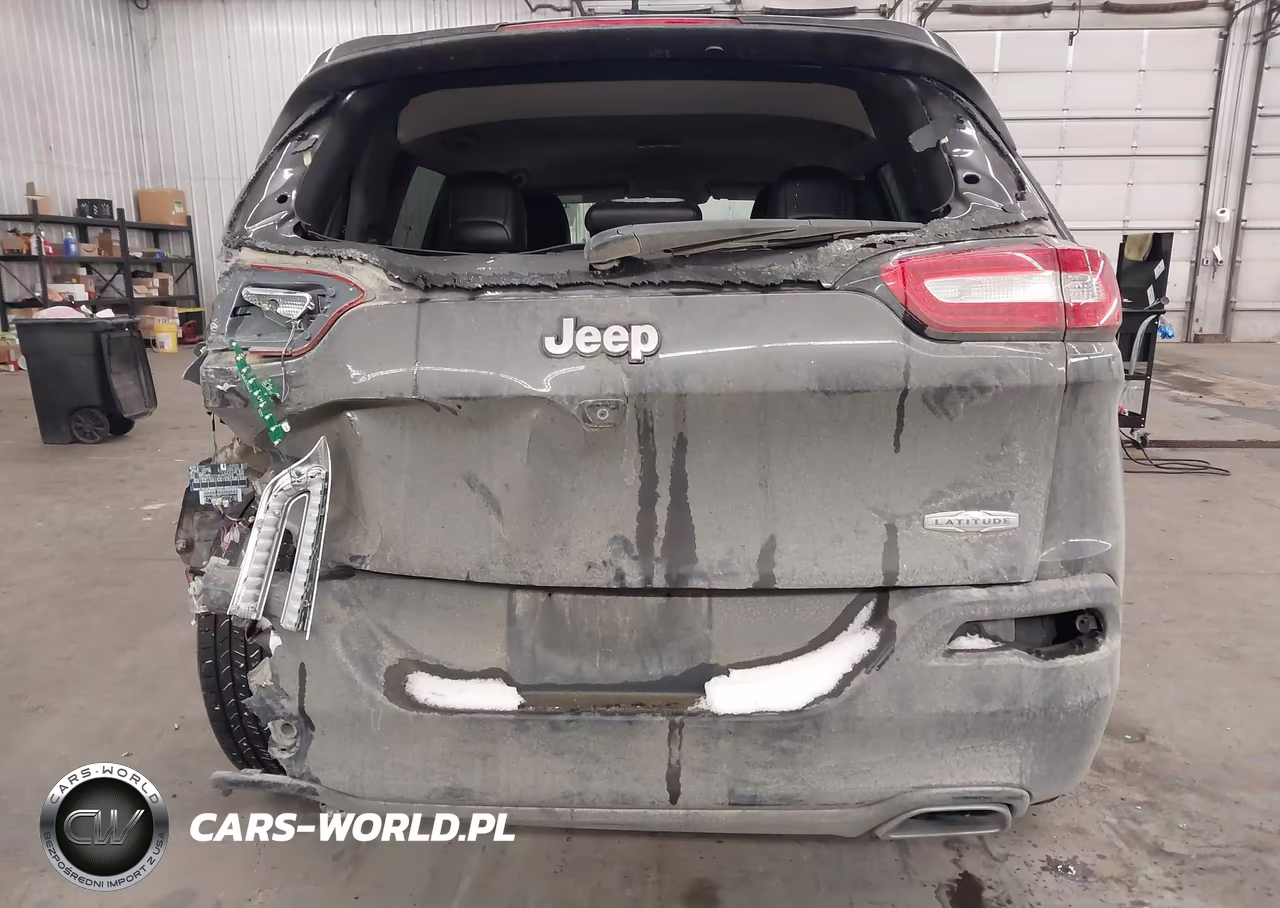 2018 Jeep Cherokee Latitude Plus Fwd VIN:1C4PJLLX6JD556622 - 17
