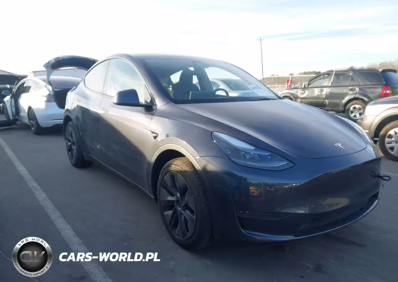 2025 Tesla Model Y Long Range Dual Motor Rear-Wheel Drive