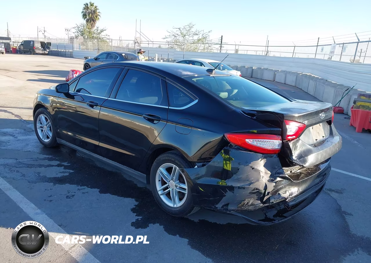 2014 Ford Fusion S VIN:3FA6P0G75ER212981 - 3