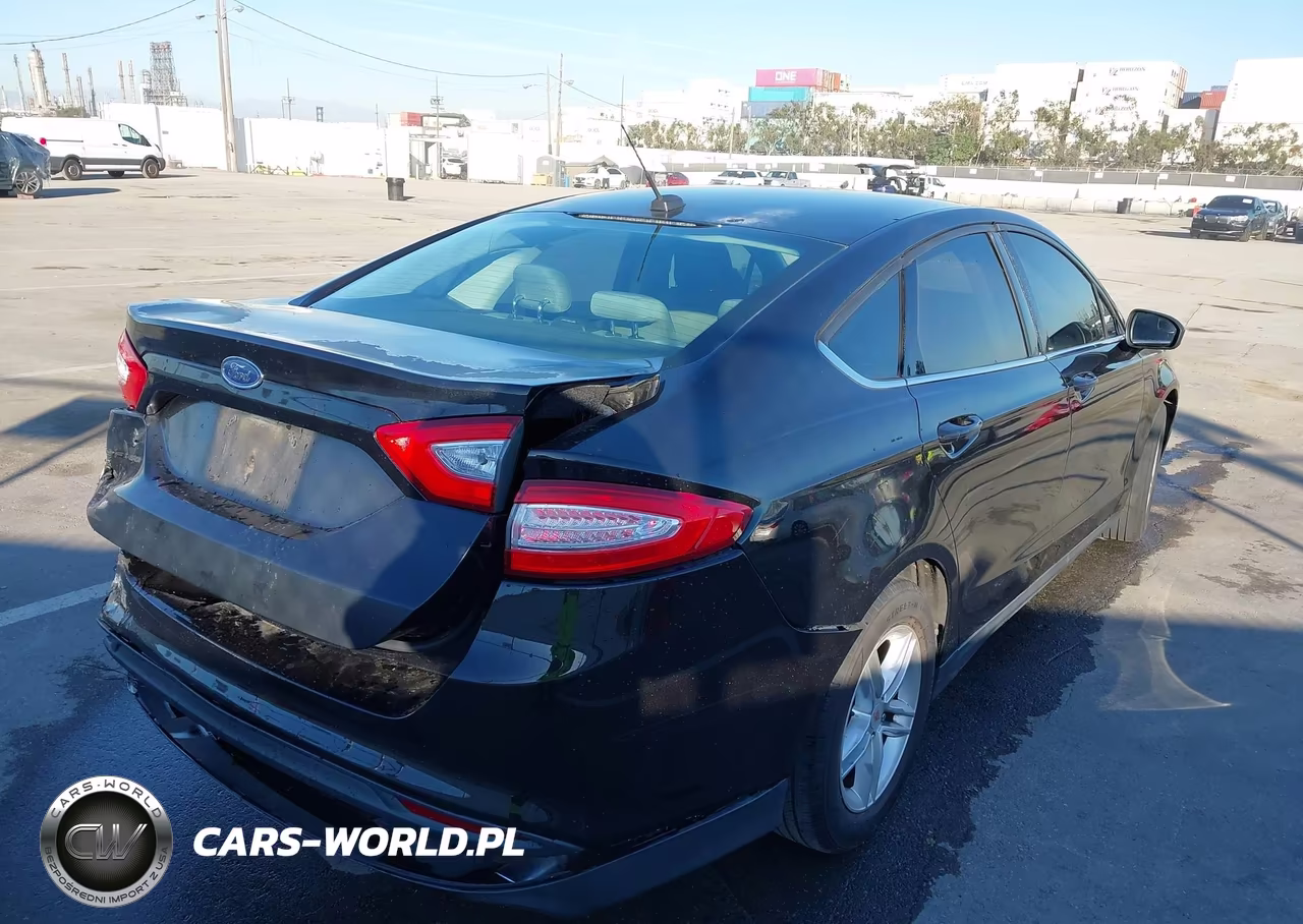 2014 Ford Fusion S VIN:3FA6P0G75ER212981 - 4