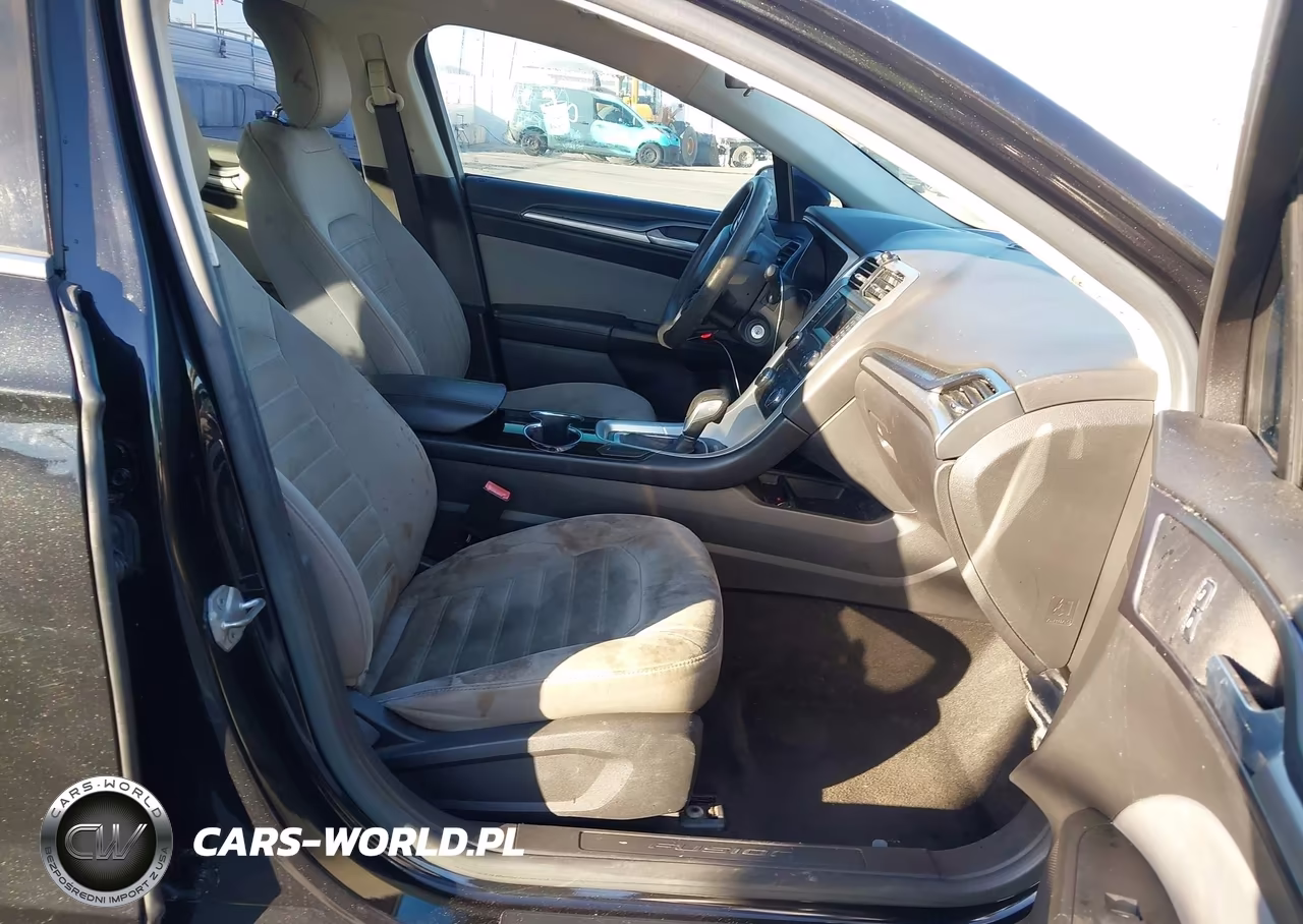 2014 Ford Fusion S VIN:3FA6P0G75ER212981 - 5