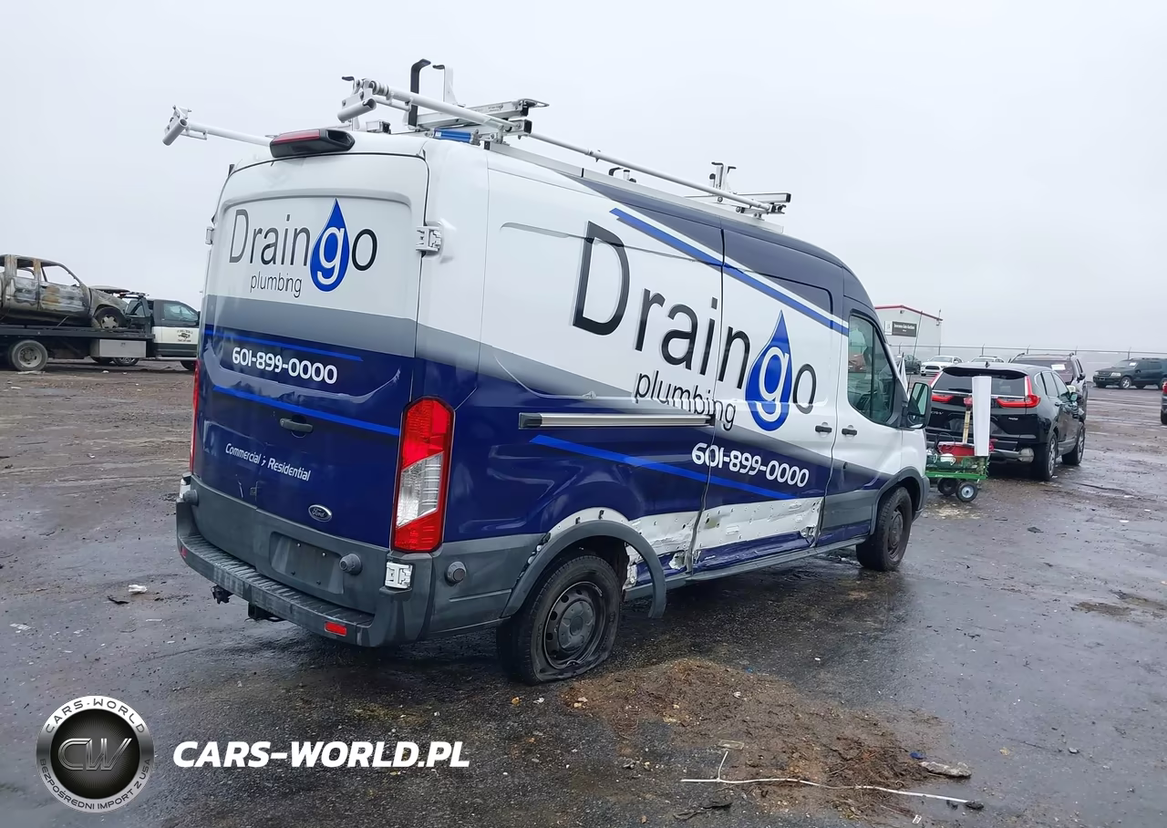 2018 Ford Transit-250 VIN:1FTYR2CM6JKA35327 - 4