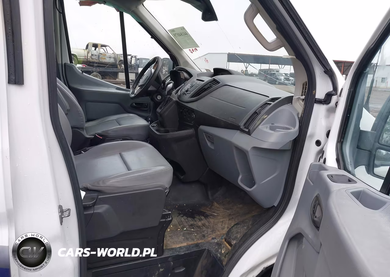 2018 Ford Transit-250 VIN:1FTYR2CM6JKA35327 - 5