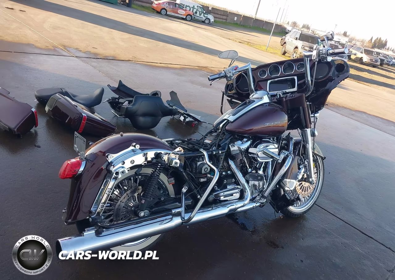 2018 Harley-Davidson Flhtk Ultra Limited VIN:1HD1KED37JB667913 - 4