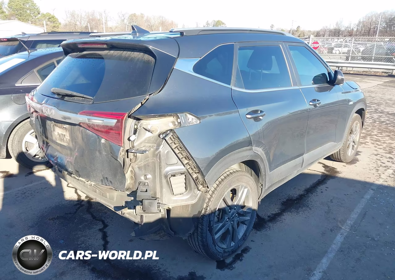2023 Kia Seltos S VIN:KNDEUCAA3P7421344 - 4