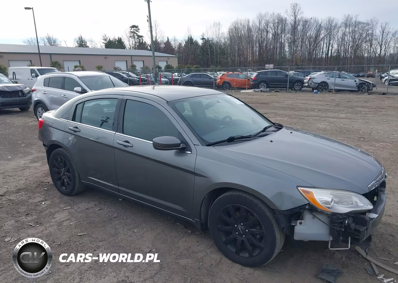 2013 Chrysler 200 Touring