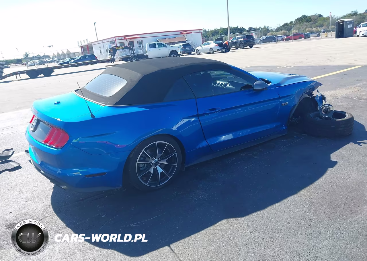 2021 Ford Mustang Ecoboost Premium VIN:1FATP8UD1M5143428 - 4