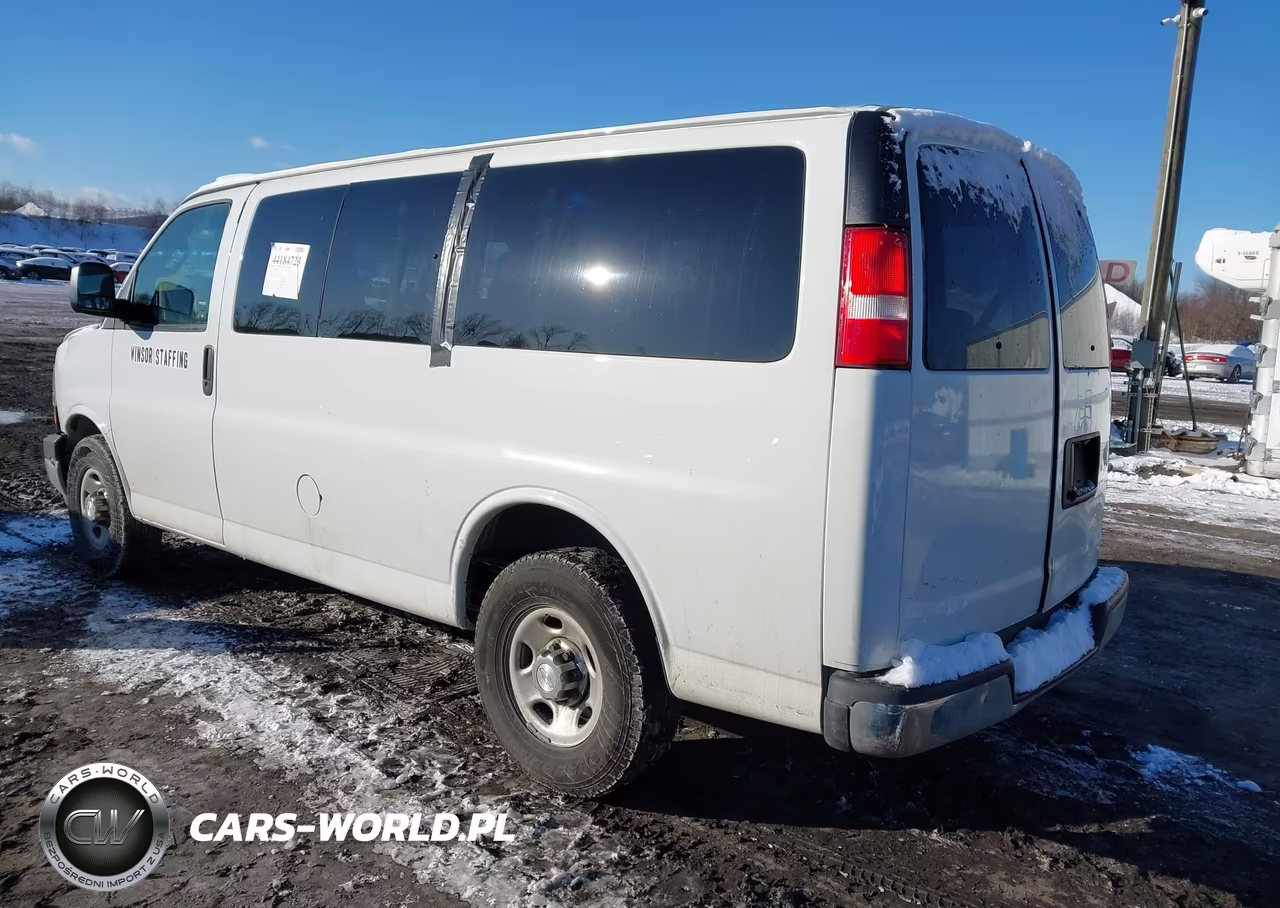 2018 Chevrolet Express 2500 Lt VIN:1GAWGFFG1J1243527 - 3