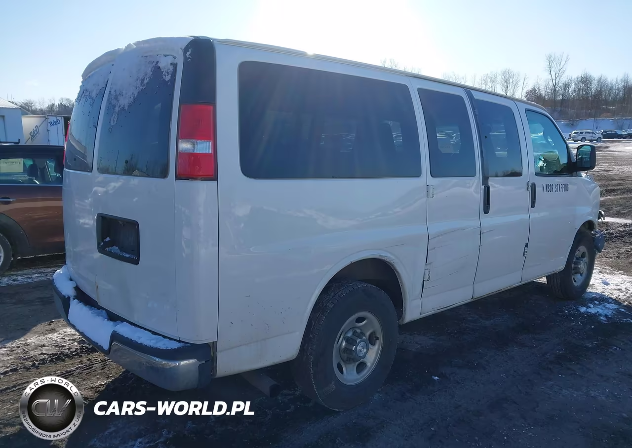 2018 Chevrolet Express 2500 Lt VIN:1GAWGFFG1J1243527 - 4