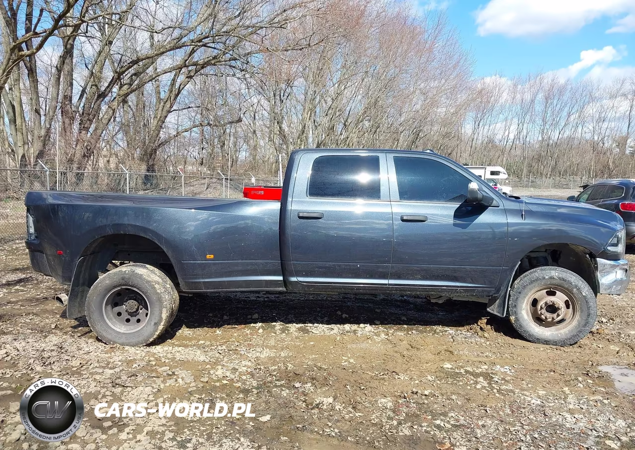 2016 Ram 3500 Tradesman VIN:3C63RRGL2GG137431 - 14