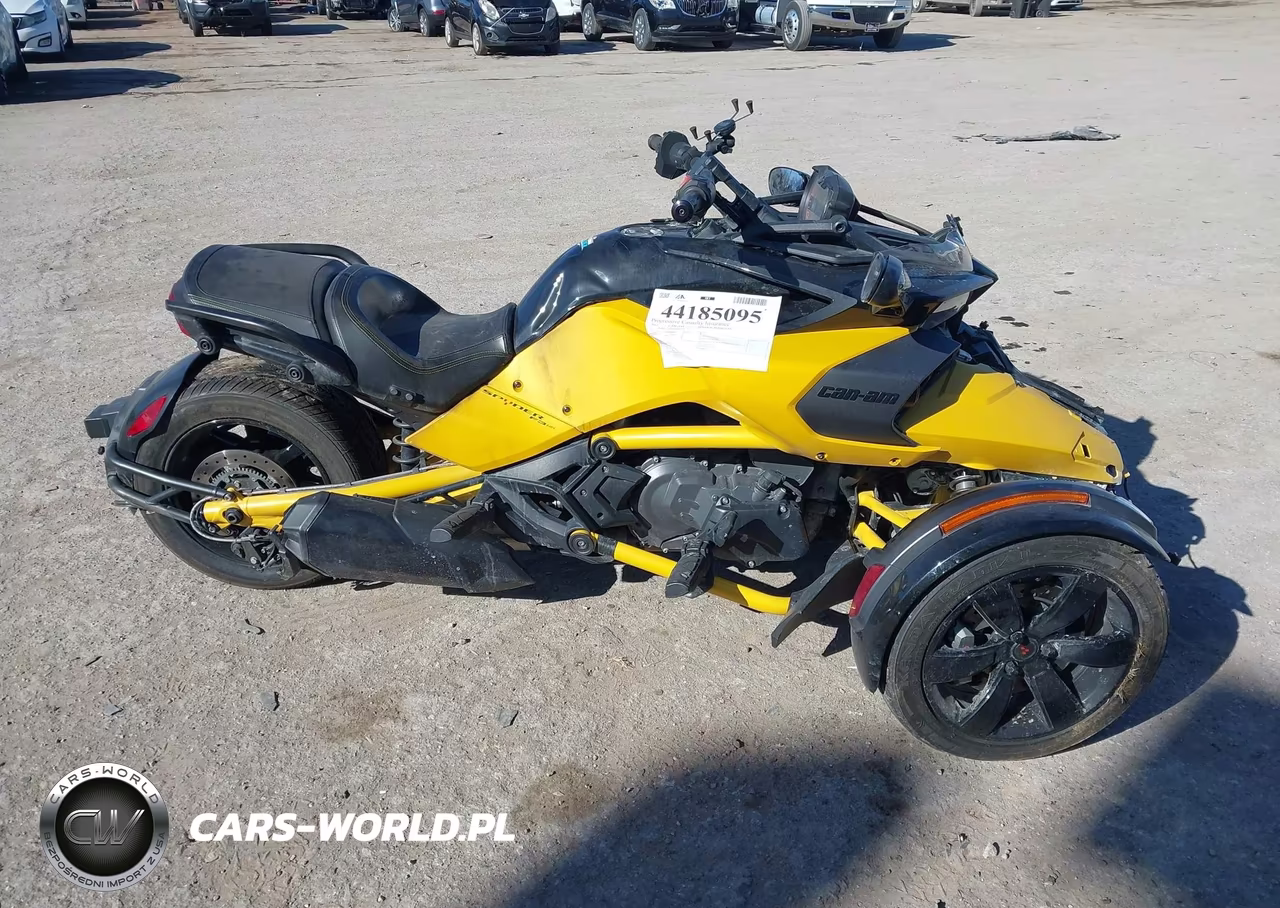 2017 Can-Am Spyder Roadster F3-F3-S-F3-S Special Ser VIN:2BXRDDD23HV000615 - 13