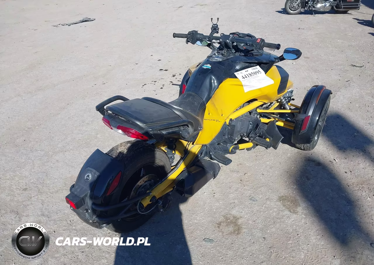 2017 Can-Am Spyder Roadster F3-F3-S-F3-S Special Ser VIN:2BXRDDD23HV000615 - 4