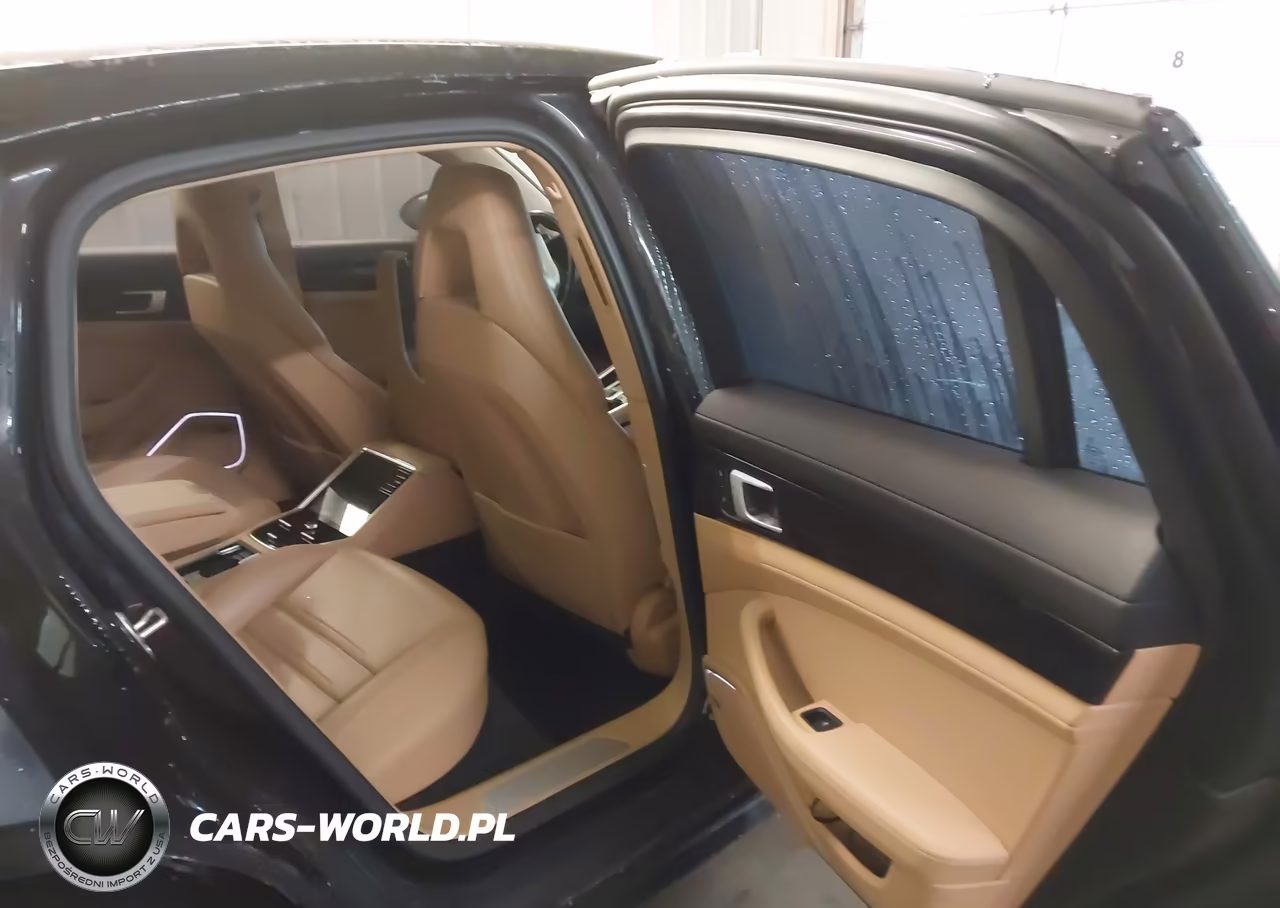 2018 Porsche Panamera 4 VIN:WP0AA2A76JL112116 - 8