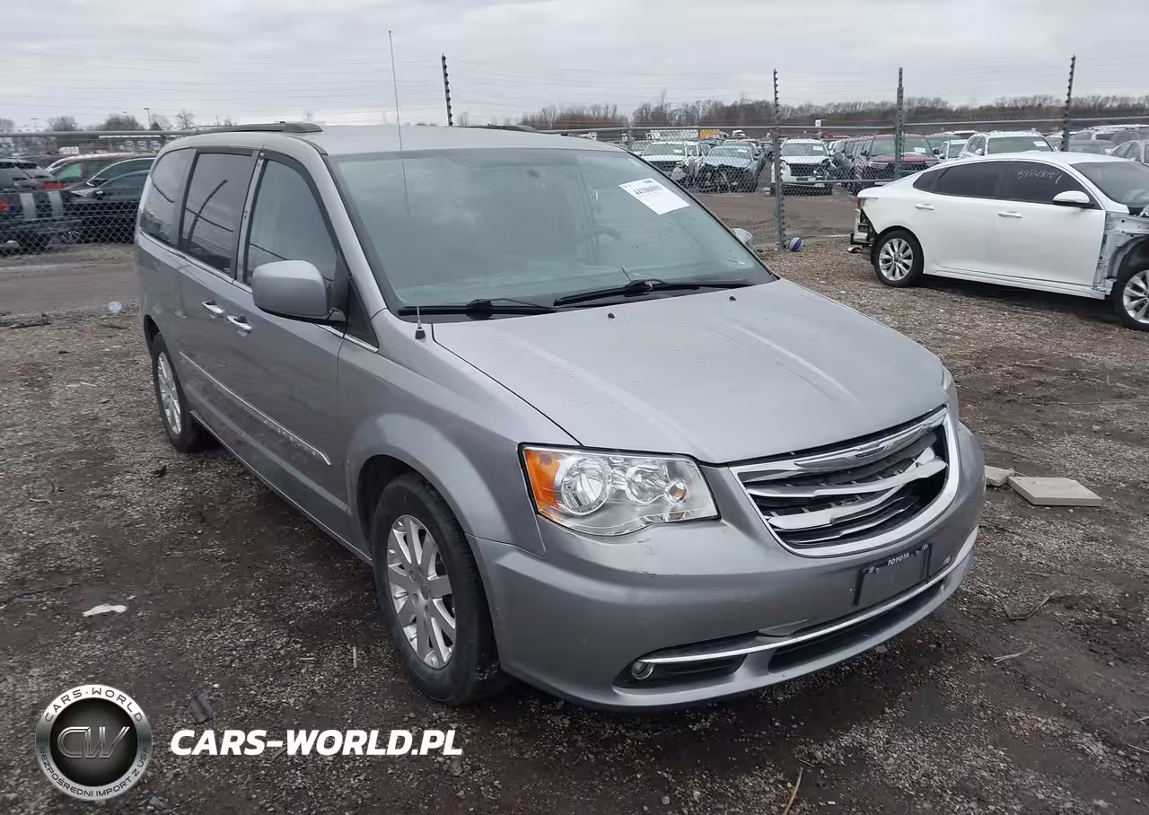 2016 Chrysler Town & Country Touring
