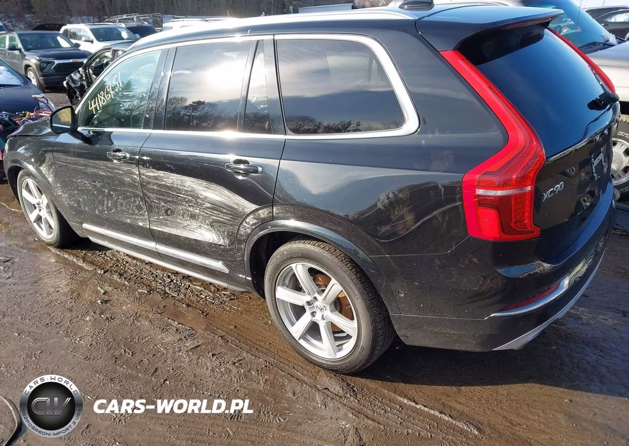 2016 Volvo Xc90 T6 First Edition VIN:YV4A22PN8G1004147 - 3