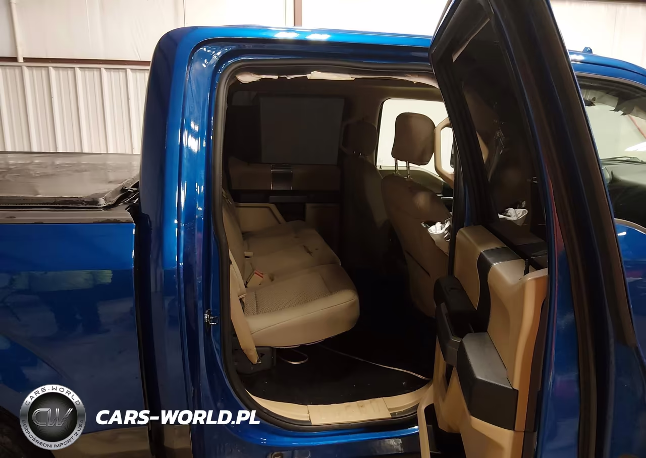 2018 Ford F-150 Xlt VIN:1FTEW1CP2JFA00096 - 8