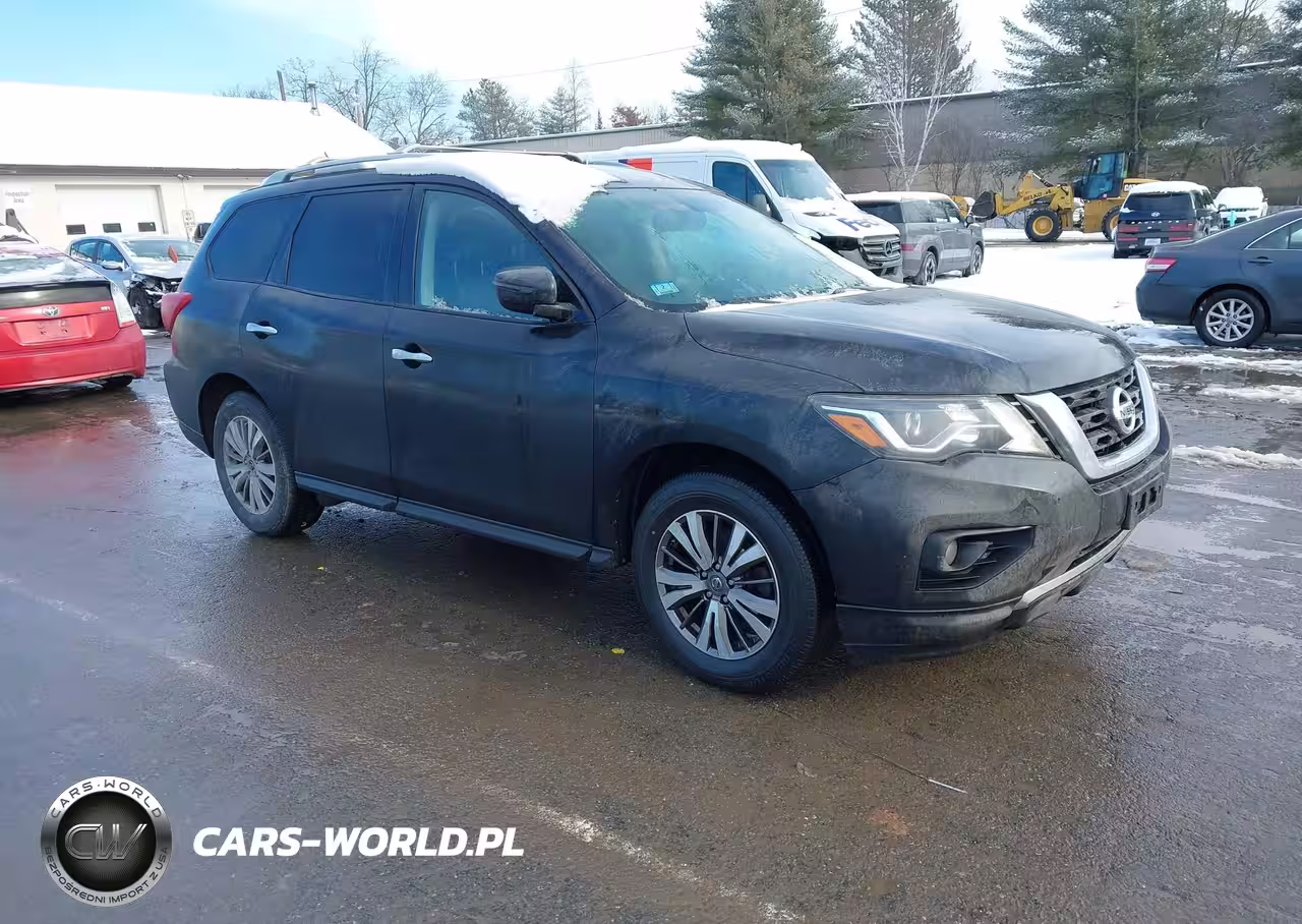 2018 Nissan Pathfinder Sv