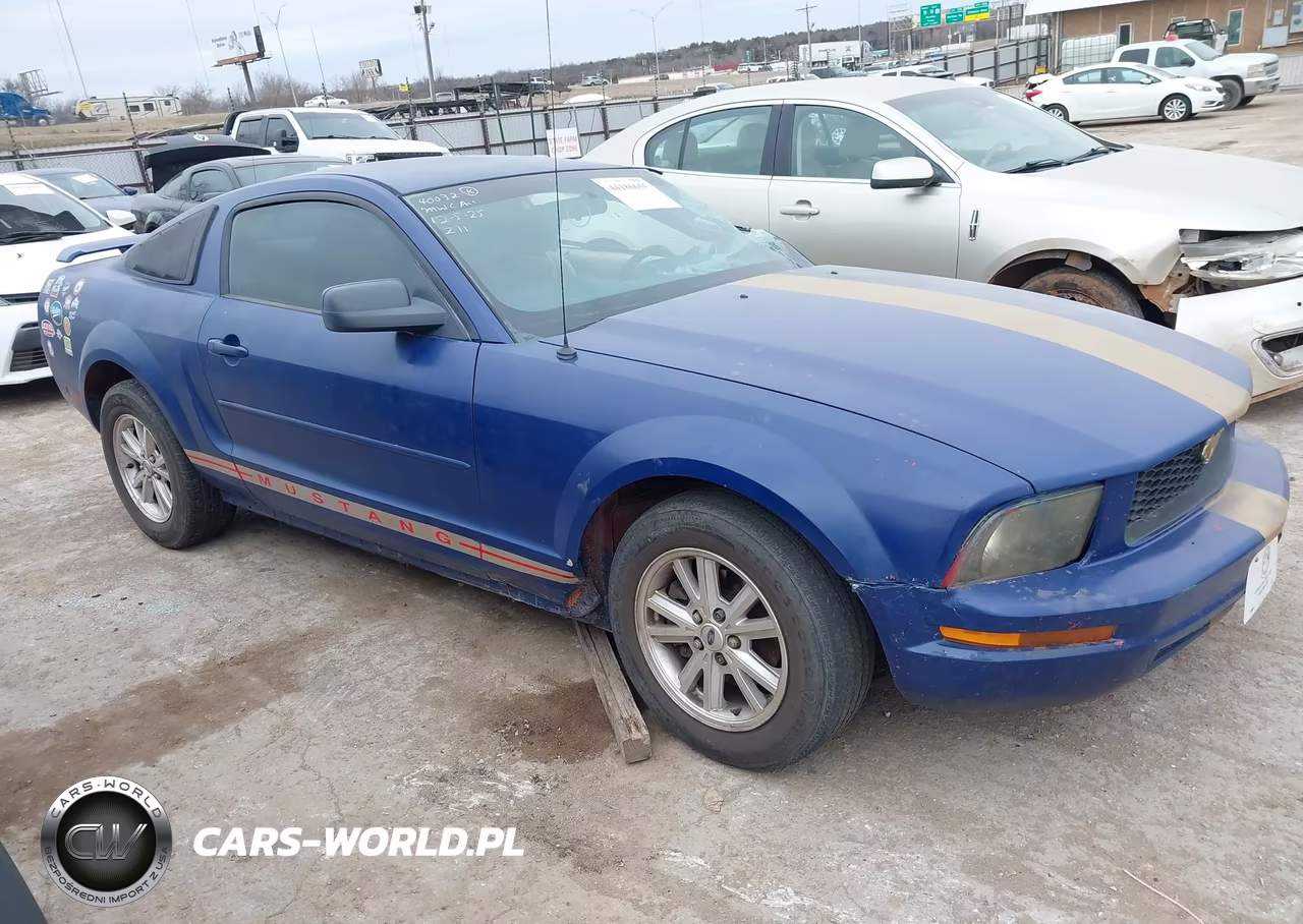 2005 Ford Mustang V6 Deluxe-V6 Premium