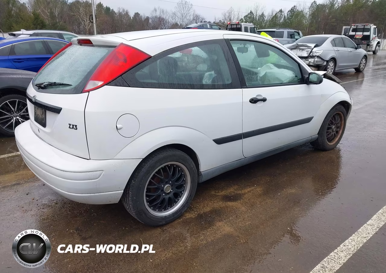 2002 Ford Focus Zx3 VIN:3FAFP313X2R228872 - 4
