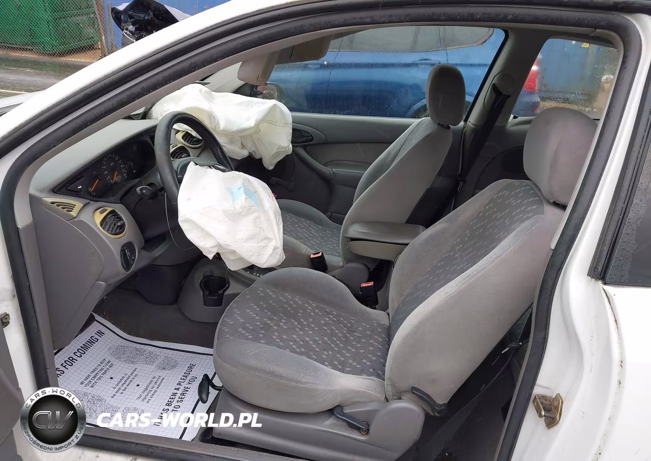 2002 Ford Focus Zx3 VIN:3FAFP313X2R228872 - 5