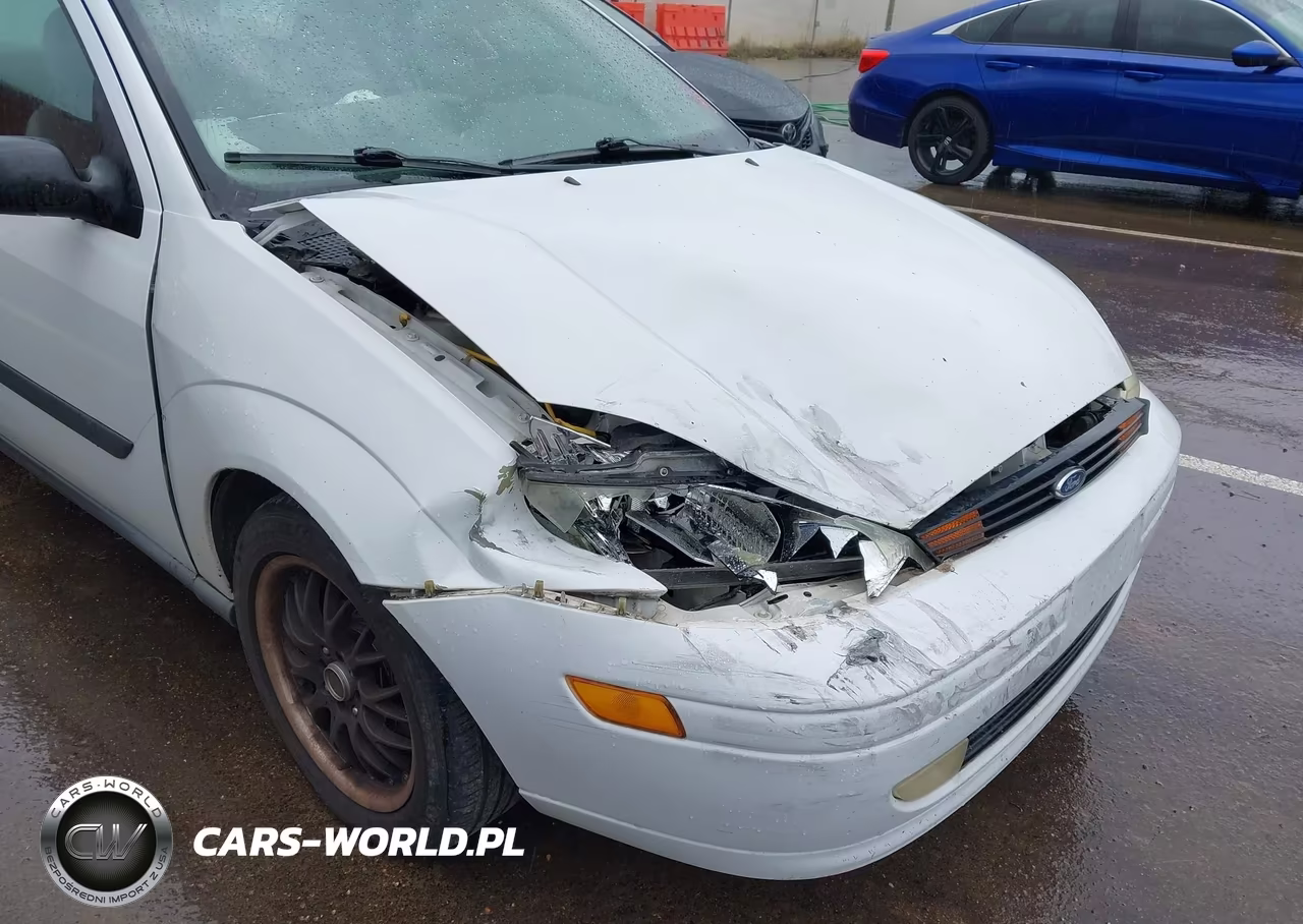 2002 Ford Focus Zx3 VIN:3FAFP313X2R228872 - 6
