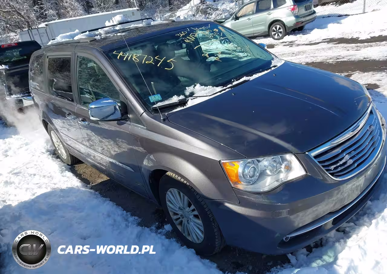 2015 Chrysler Town & Country Limited Platinum