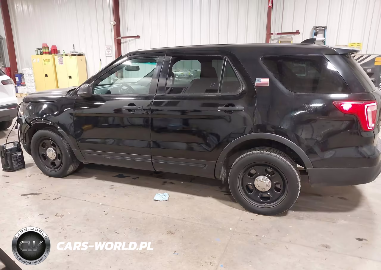 2016 Ford Utility Police Interceptor VIN:1FM5K8AR5GGC93015 - 14