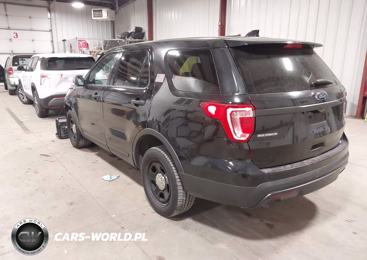 2016 Ford Utility Police Interceptor VIN:1FM5K8AR5GGC93015 - 3