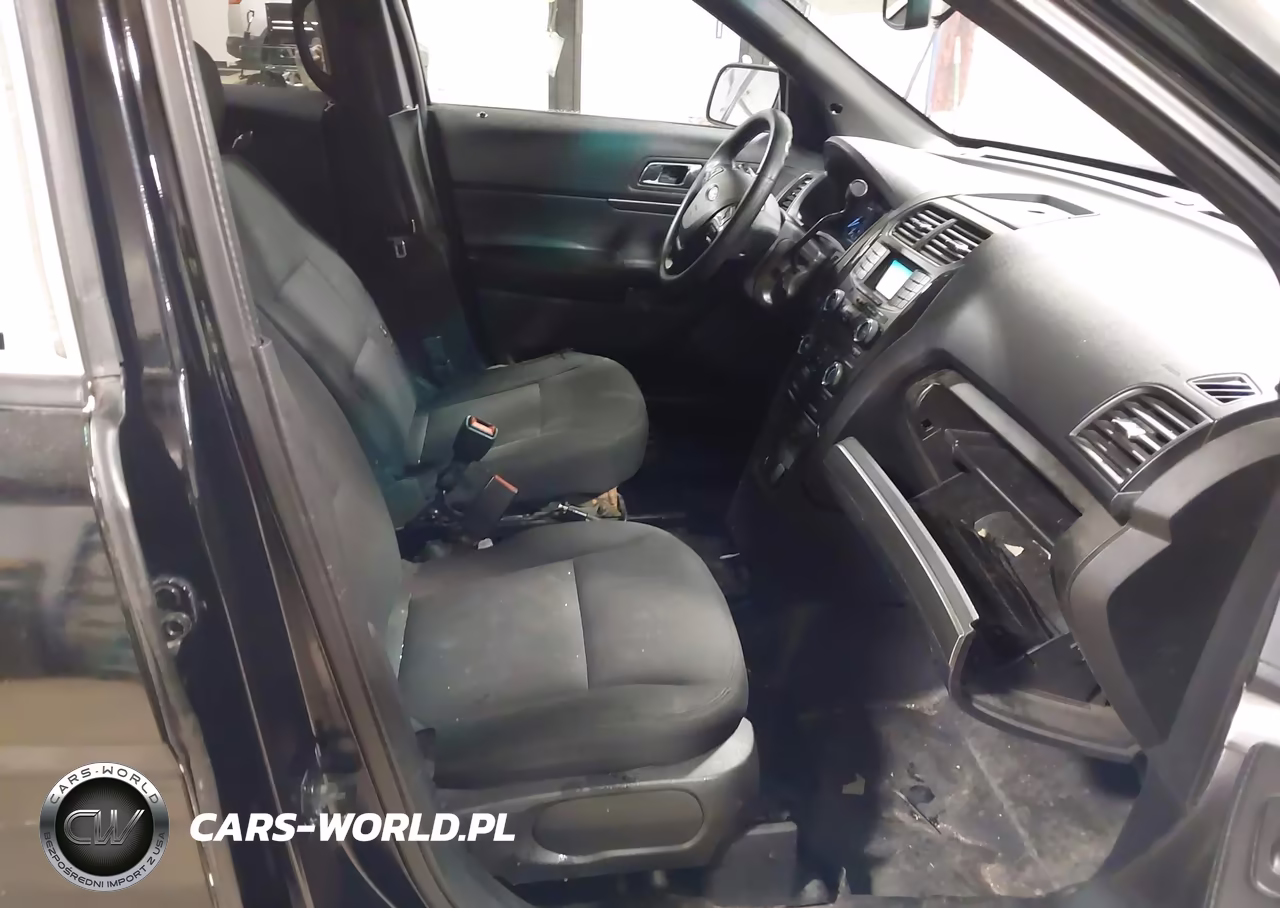 2016 Ford Utility Police Interceptor VIN:1FM5K8AR5GGC93015 - 5