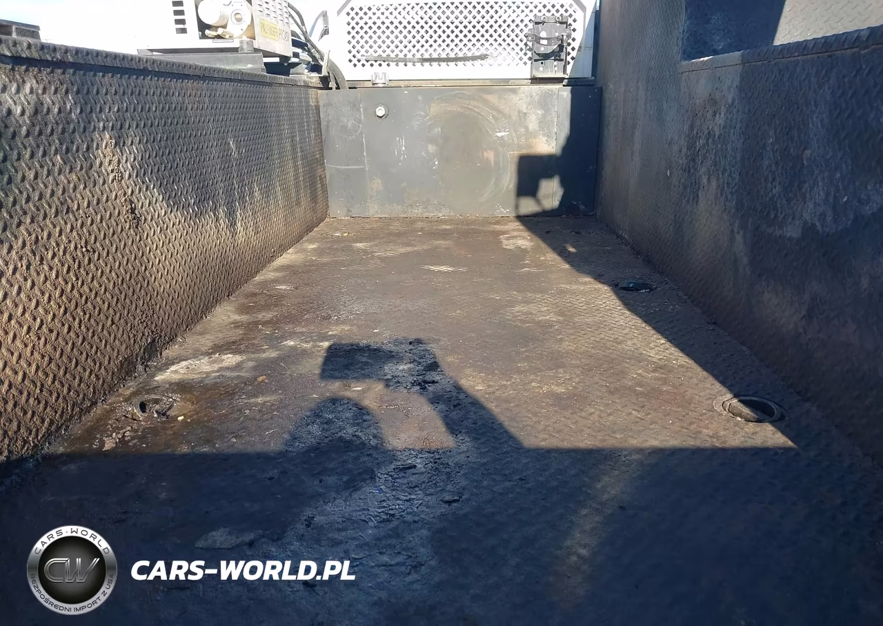 2019 Ram 4500 Chassis Tradesman-Slt VIN:3C7WRLBL4KG659855 - 6