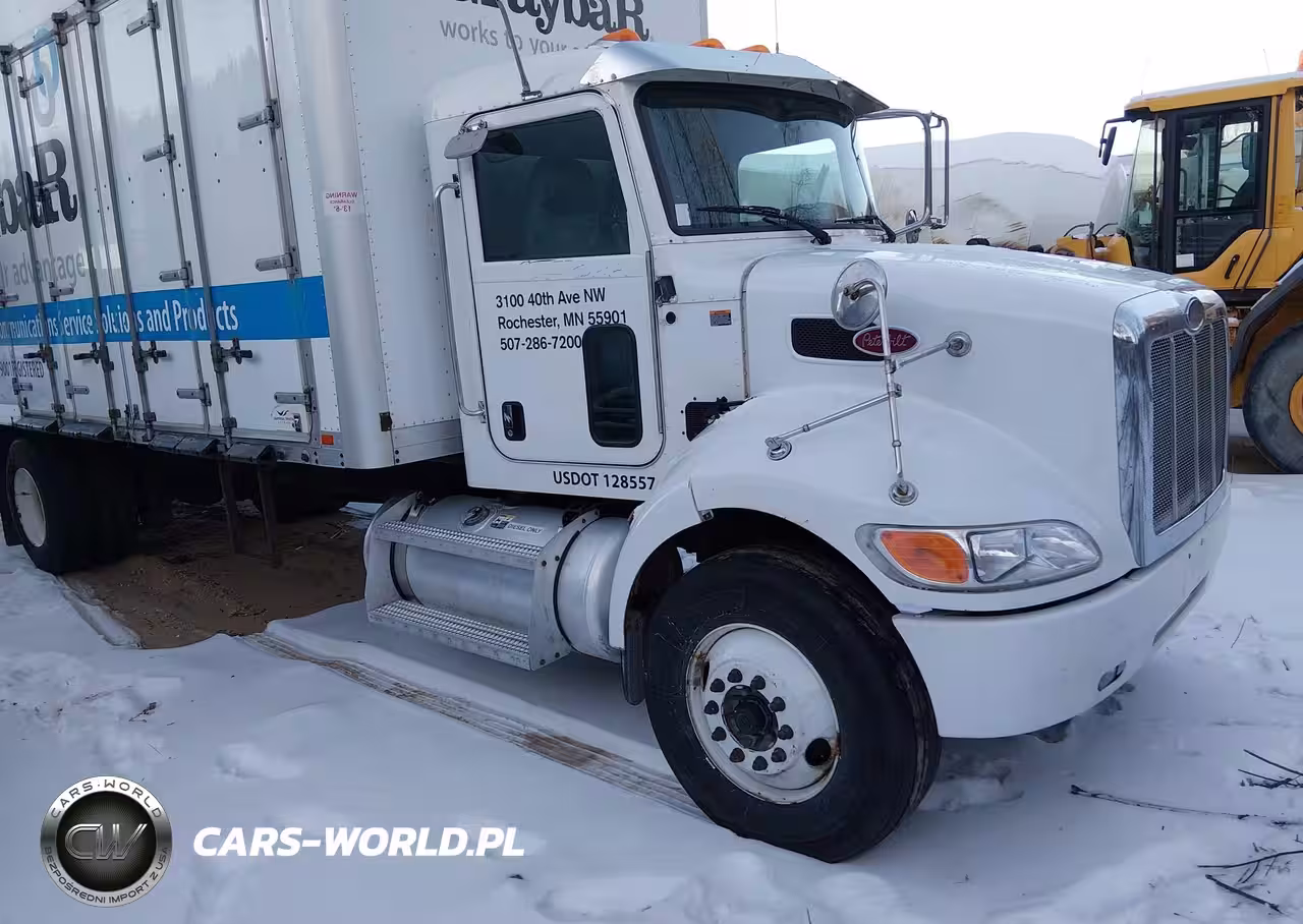 2018 Peterbilt 337