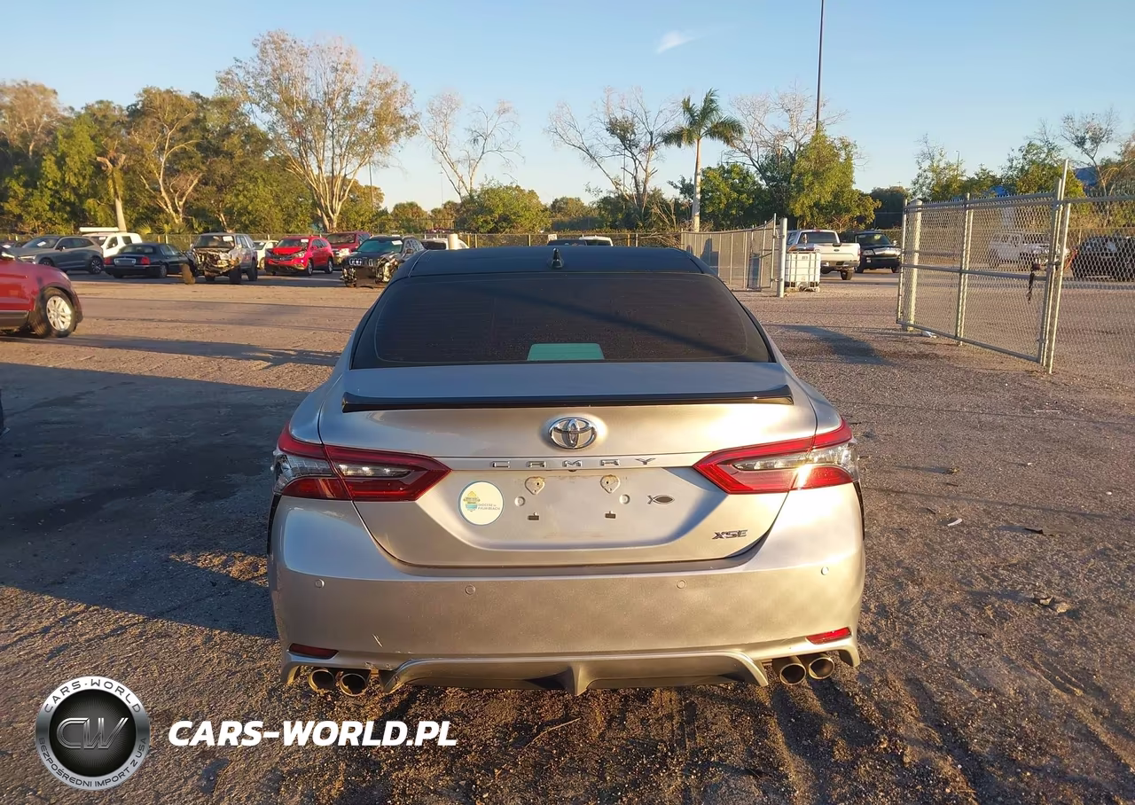 2021 Toyota Camry Xse VIN:4T1K61AK7MU424945 - 16