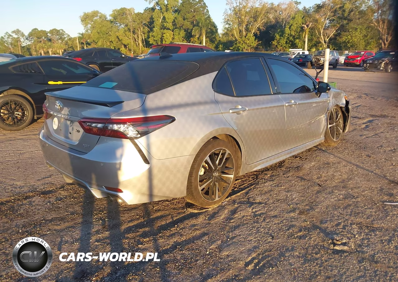 2021 Toyota Camry Xse VIN:4T1K61AK7MU424945 - 4