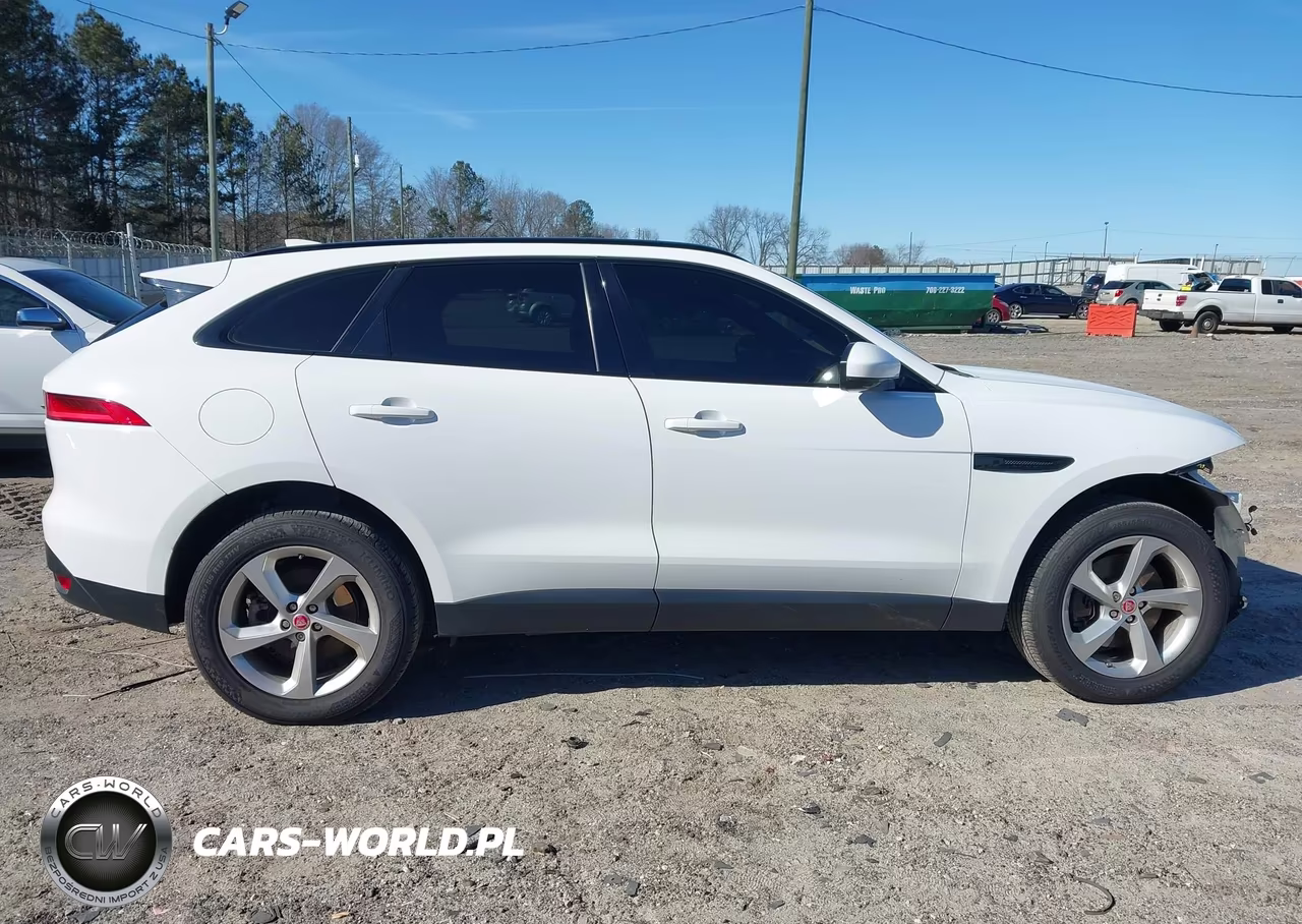 2017 Jaguar F-Pace 35T Premium VIN:SADCJ2BV7HA063993 - 14