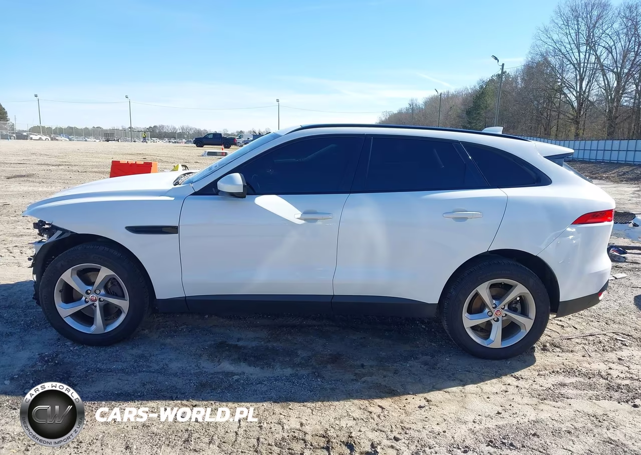 2017 Jaguar F-Pace 35T Premium VIN:SADCJ2BV7HA063993 - 15