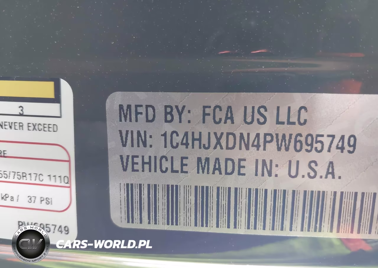 2023 Jeep Wrangler 4-Door Willys 4X4 VIN:1C4HJXDN4PW695749 - 9