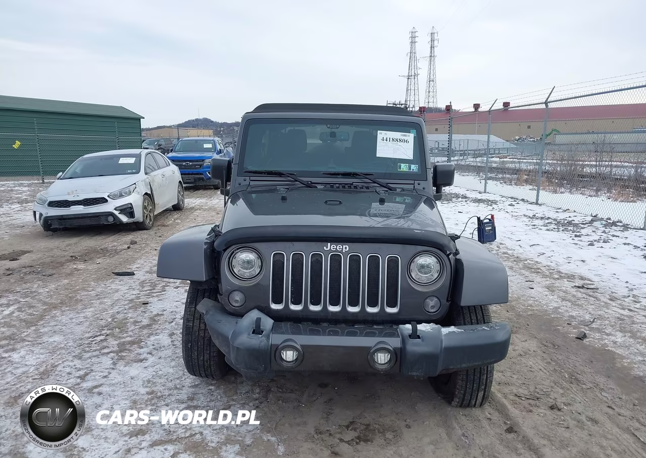 2017 Jeep Wrangler Unlimited Sahara 4X4 VIN:1C4HJWEG3HL543507 - 12