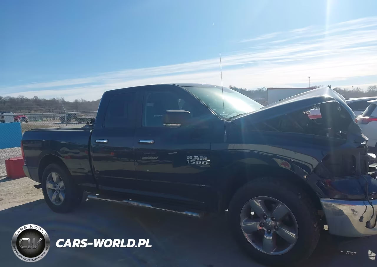 2018 Ram 1500 Big Horn 4X4 6'4 Box VIN:1C6RR7GG9JS311044 - 14
