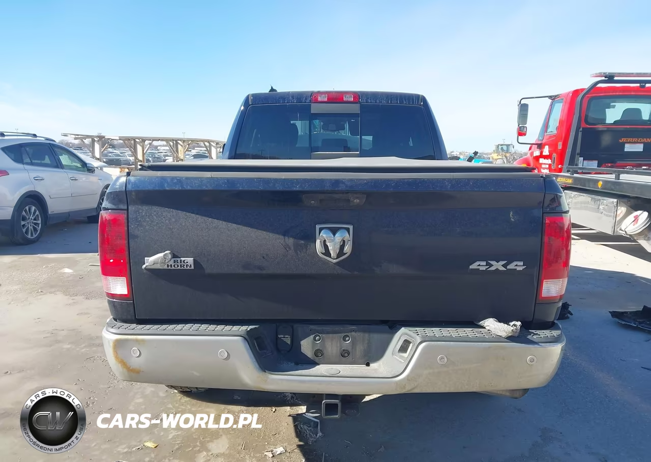 2018 Ram 1500 Big Horn 4X4 6'4 Box VIN:1C6RR7GG9JS311044 - 17