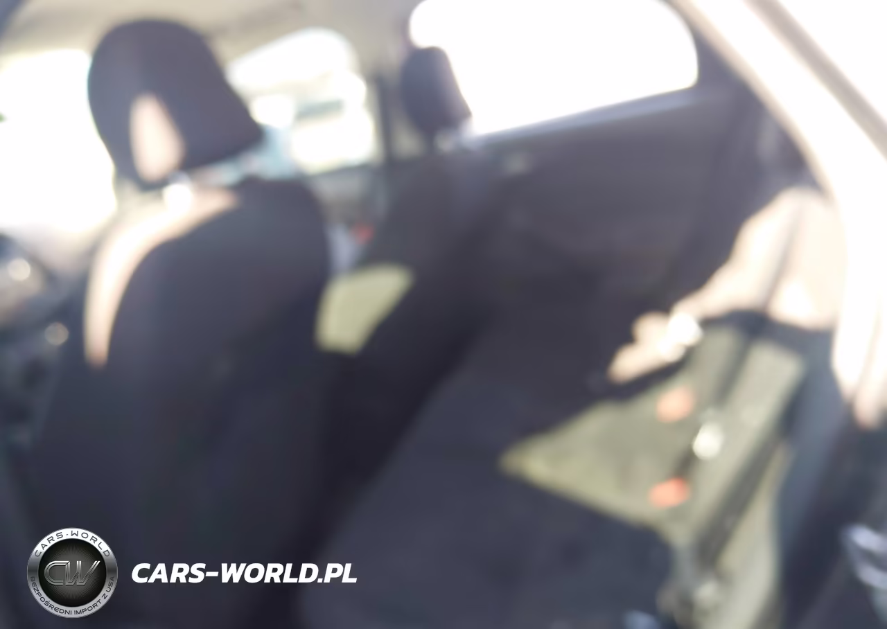 2015 Ford Focus Se VIN:1FADP3K28FL334206 - 8