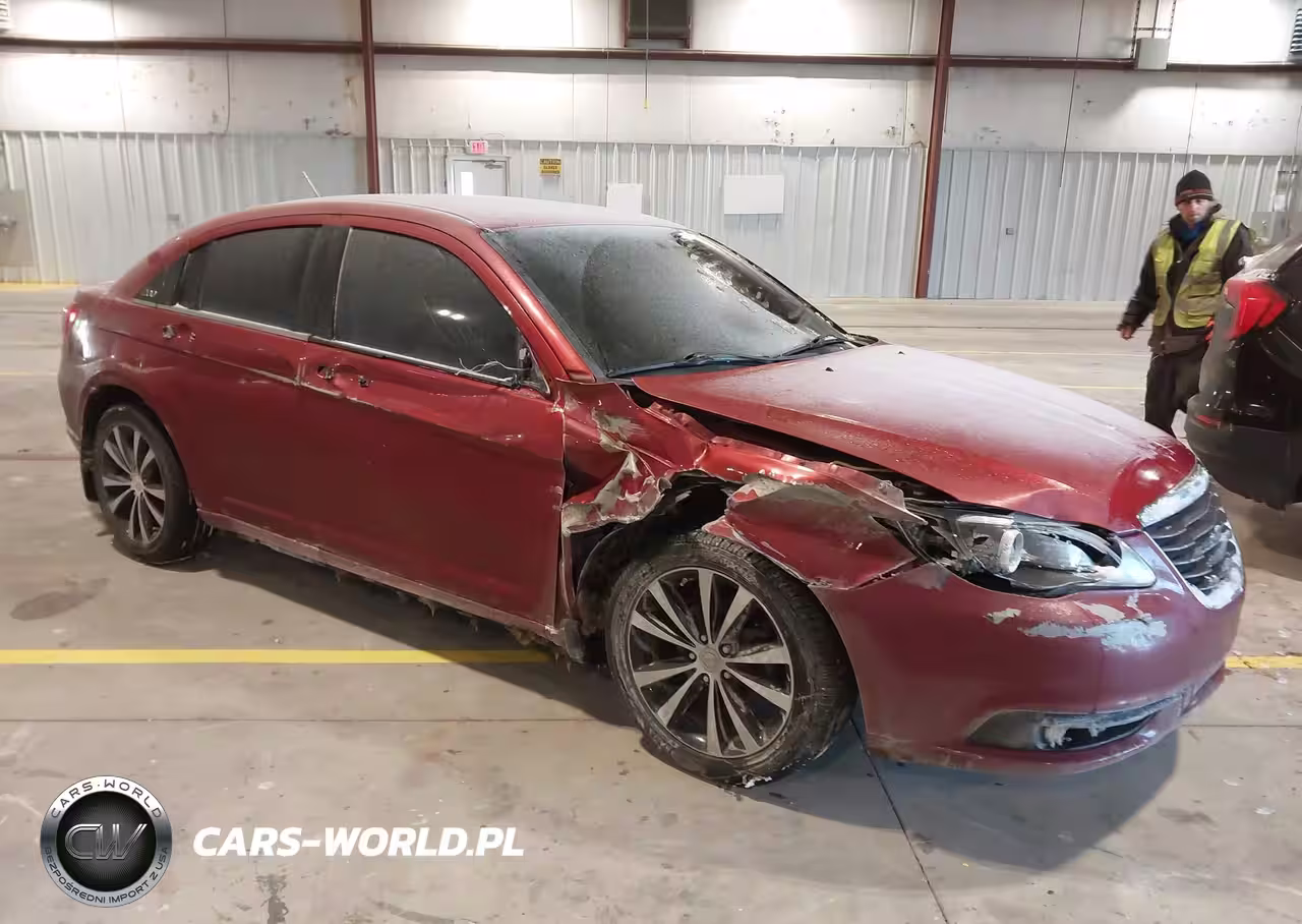 2013 Chrysler 200 Touring