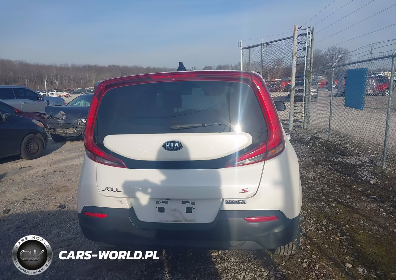 2020 Kia Soul S VIN:KNDJ23AU1L7735678 - 16