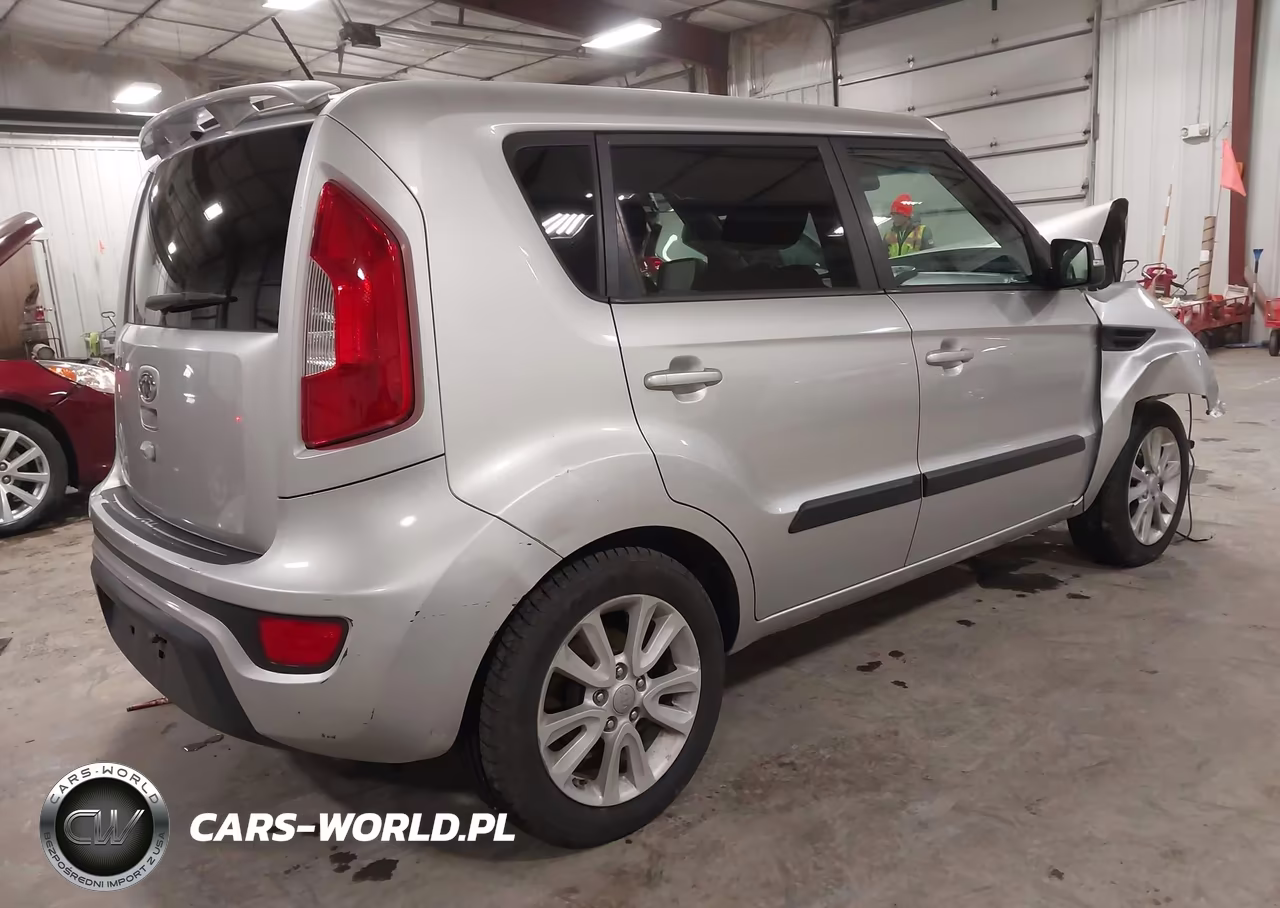 2012 Kia Soul + VIN:KNDJT2A64C7363651 - 4